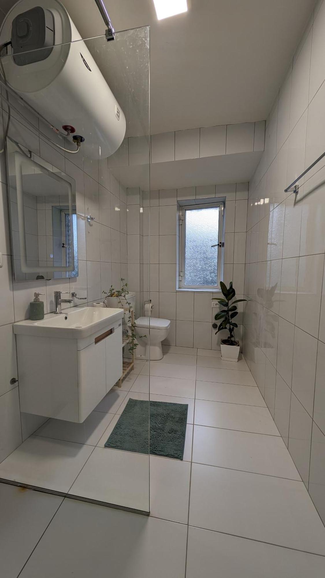 Apartment Modern Cozy 10 Min Walk To Skanderbeg Square Tirana
