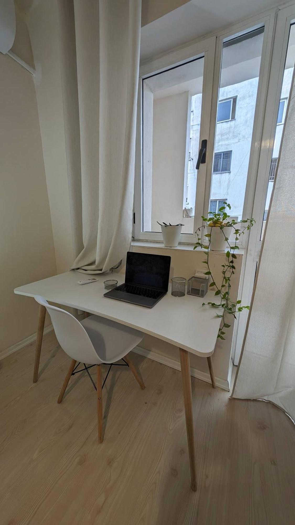 Apartamento Modern Cozy 10 Min Walk To Skanderbeg Square *